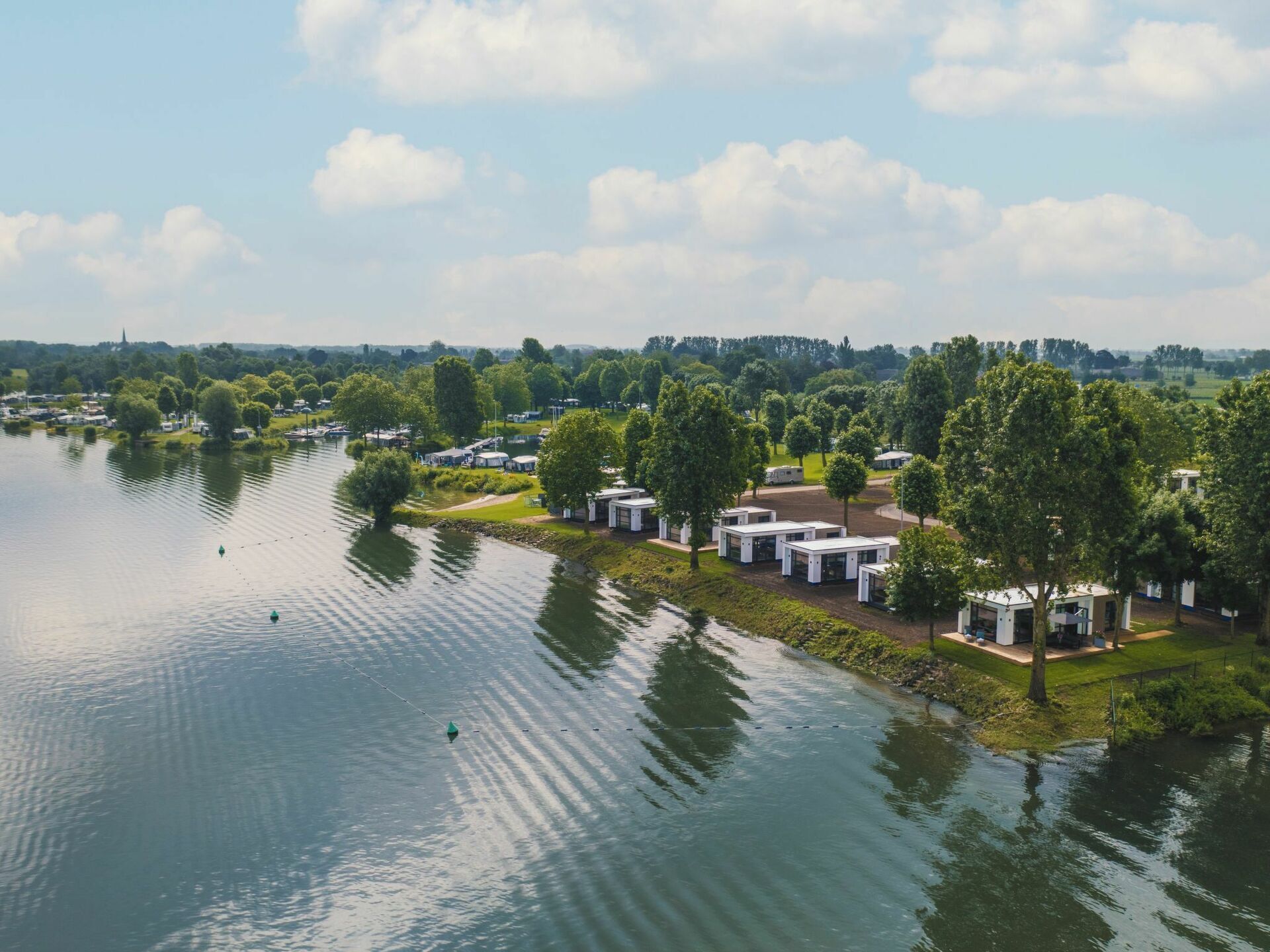 Water, Cloud, Sky, Water Resources, Plant, Natural Landscape, Building, Lake, Tree, Watercourse