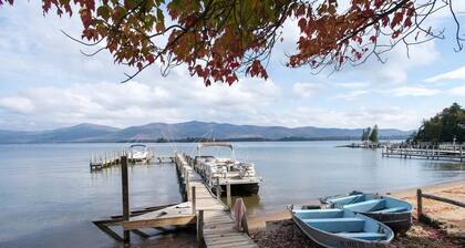 Lake George House with Beautiful Lake Views and Lake Access 6 Bedrooms 14 People