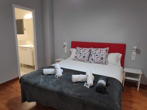 4 quartos, acesso à internet, roupa de cama