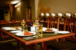 Khu ẩm thực cho cặp đôi