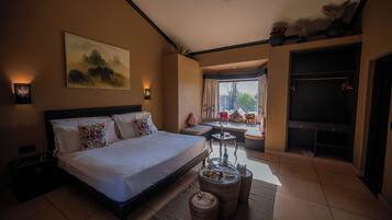 Superior Room | Premium bedding, Select Comfort beds, free minibar items, in-room safe