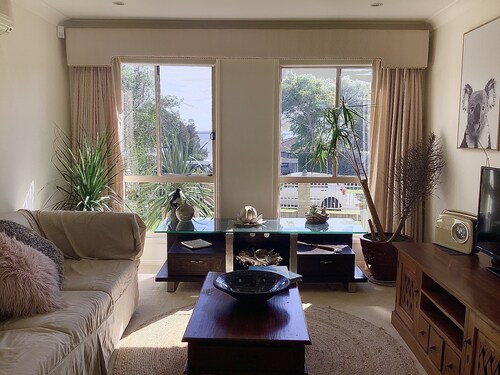 Maggie’s Nest Come & Rest