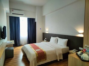 Deluxe Double or Twin Room | In-room dining - Sentral View Hotel (Bintulu)