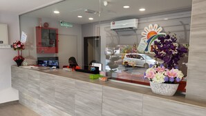 Ảnh chưa phân loại, 2 trong số 26 ảnh, nút