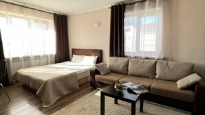 Classic Apartment | 2 bedrooms, iron/ironing board, WiFi (free), bed sheets - PaulMarie Apartments on Boldina (Mahilyow)
