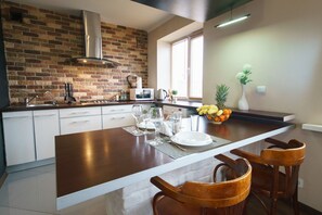 Classic Apartment | Private kitchenette