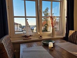 Unclassified image, 2 of 66, button