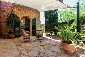 Outdoor dining - Holiday Home in St Josep de sa Talaia with Pool (San José)