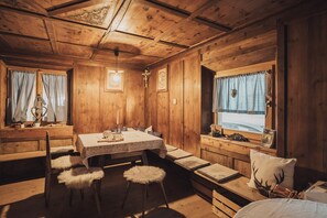 Dining - Apartment Oberegghof Ifinger with Mountain View and Wi-Fi (Riffian)