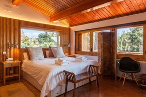 5 habitaciones, tabla de planchar con plancha y wifi gratis 