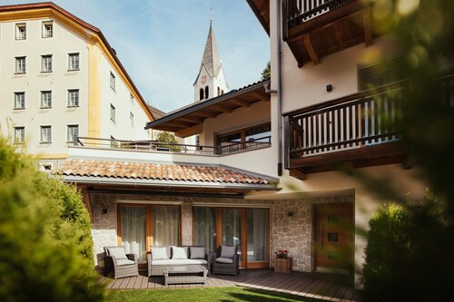 Ferienwohnung "Chalet La Flüta - Arnica" mit Bergblick, Privatgarten und WLAN