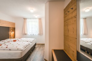 2 quartos, Wi-Fi de cortesia, roupa de cama