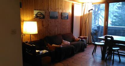 Sun and slopes view - cable car departure - Comfort sleeps 7