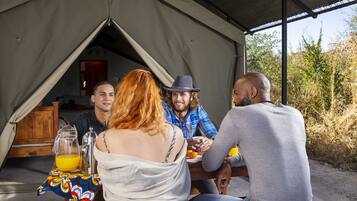 Tent | Egyptian cotton sheets, premium bedding, in-room safe, bed sheets