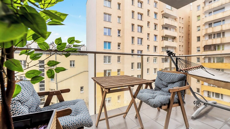 Lumina 4-room apartment in Center