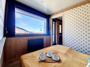 1 bedroom - Charming Renovated 2-Room, Near Slopes, Balcony, Outdoor Parking (Saint-Martin-de-Belleville)