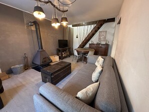 Tv och eldstad