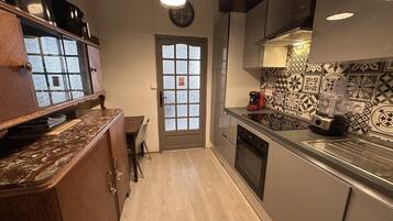 Fridge, microwave, dishwasher