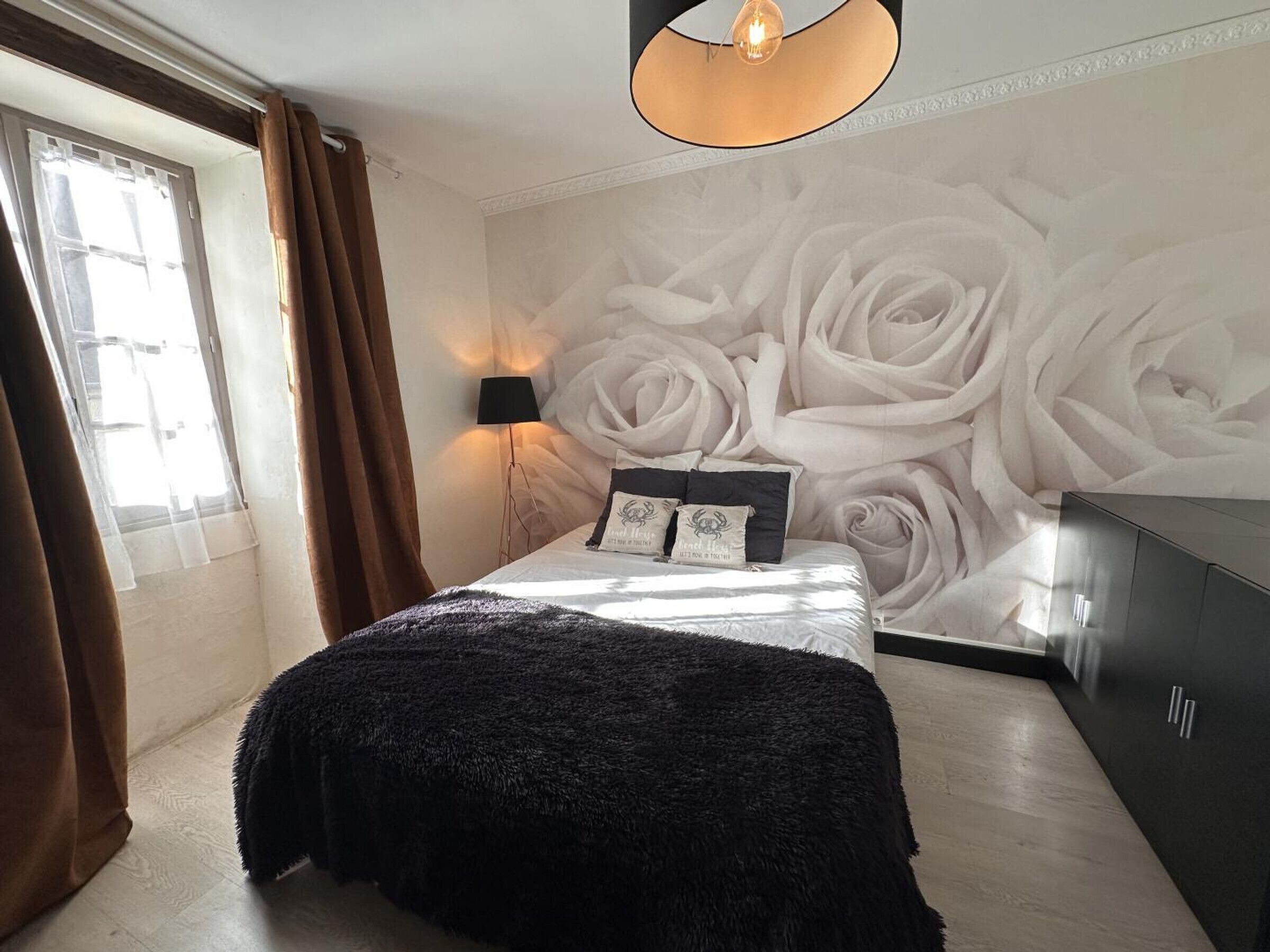 3 室のベッドルーム、インターネット