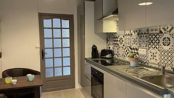 Refrigerador, microondas y lavavajillas