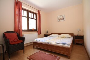 Standard Apartment | 1 bedroom, iron/ironing board, bed sheets