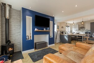 Cottage, Private Bathroom | Interior