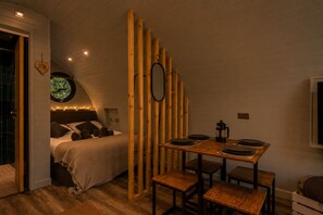 Cabin, Private Bathroom ((Max 2 Adults, 2 Child)) | Interior