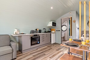 Cabin, Private Bathroom ((Max 2 Adults, 2 Child)) | Shared kitchen