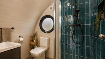 Cabin, Private Bathroom ((Max 2 Adults, 2 Child)) | Bathroom