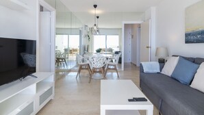 Living area - Bright Apartment with Front Sea Views (Marbella)