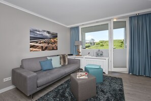 TV - Apartment very close to the beach with 2 rooms for up to 4 people on approx. 54 m² (Westerland)