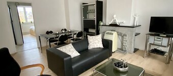 Large flat close to the centre - Ideal for families