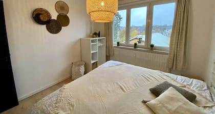 Large flat close to the centre - Ideal for families