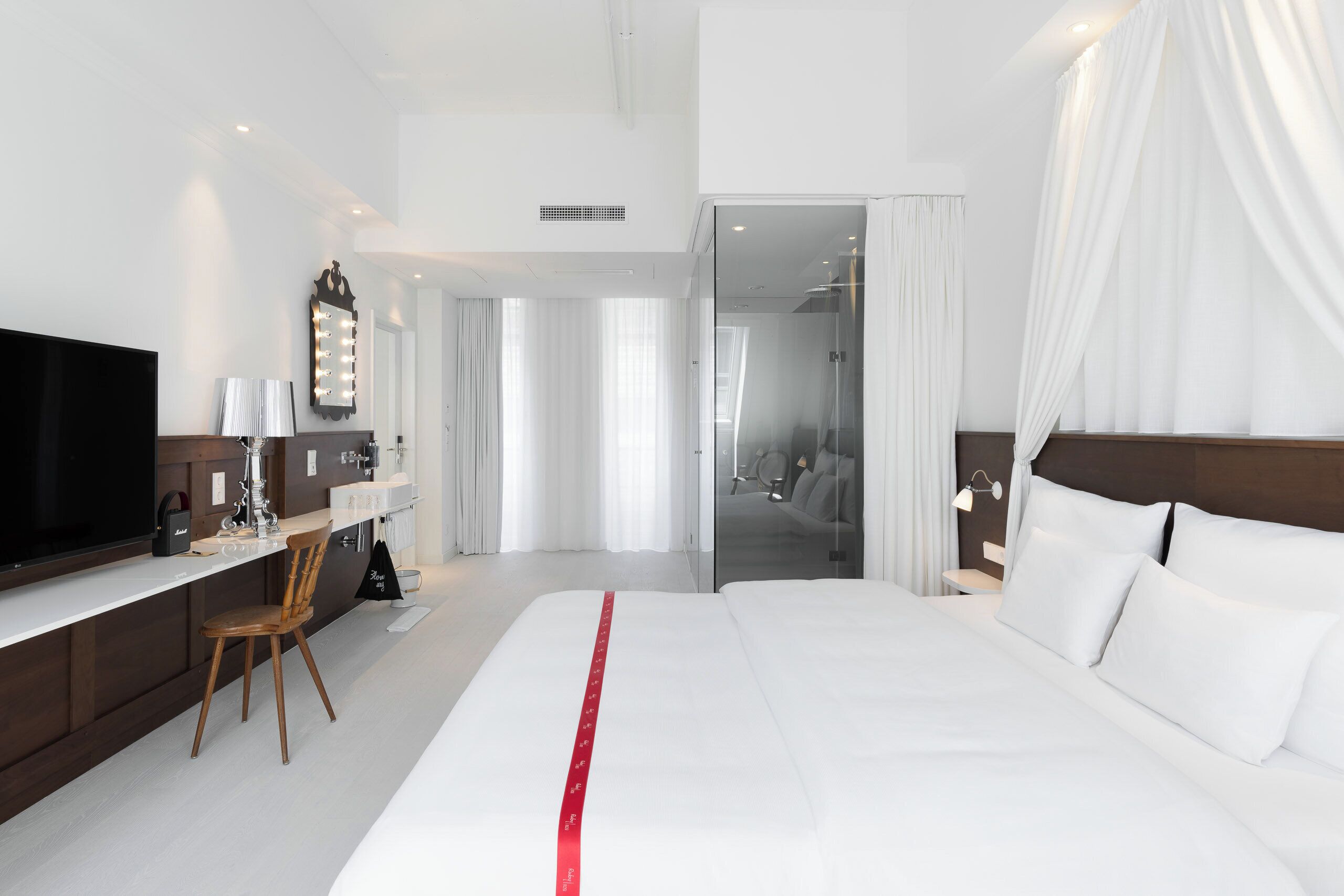 Loft, 1 Queen Bed (Loft Room) | Premium bedding, in-room safe, desk, laptop workspace