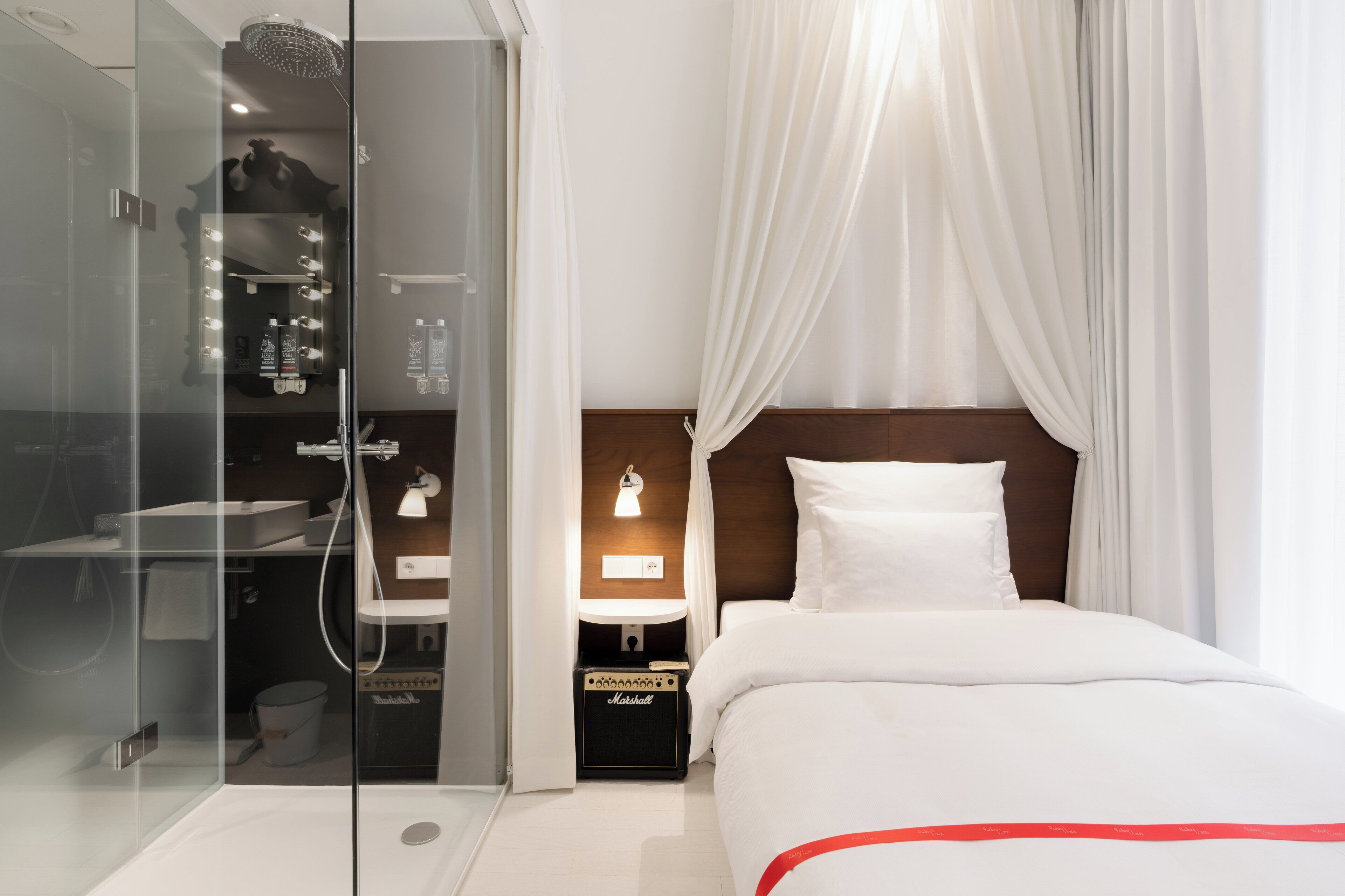 nest room | premium bedding, in-room safe, desk, laptop workspace