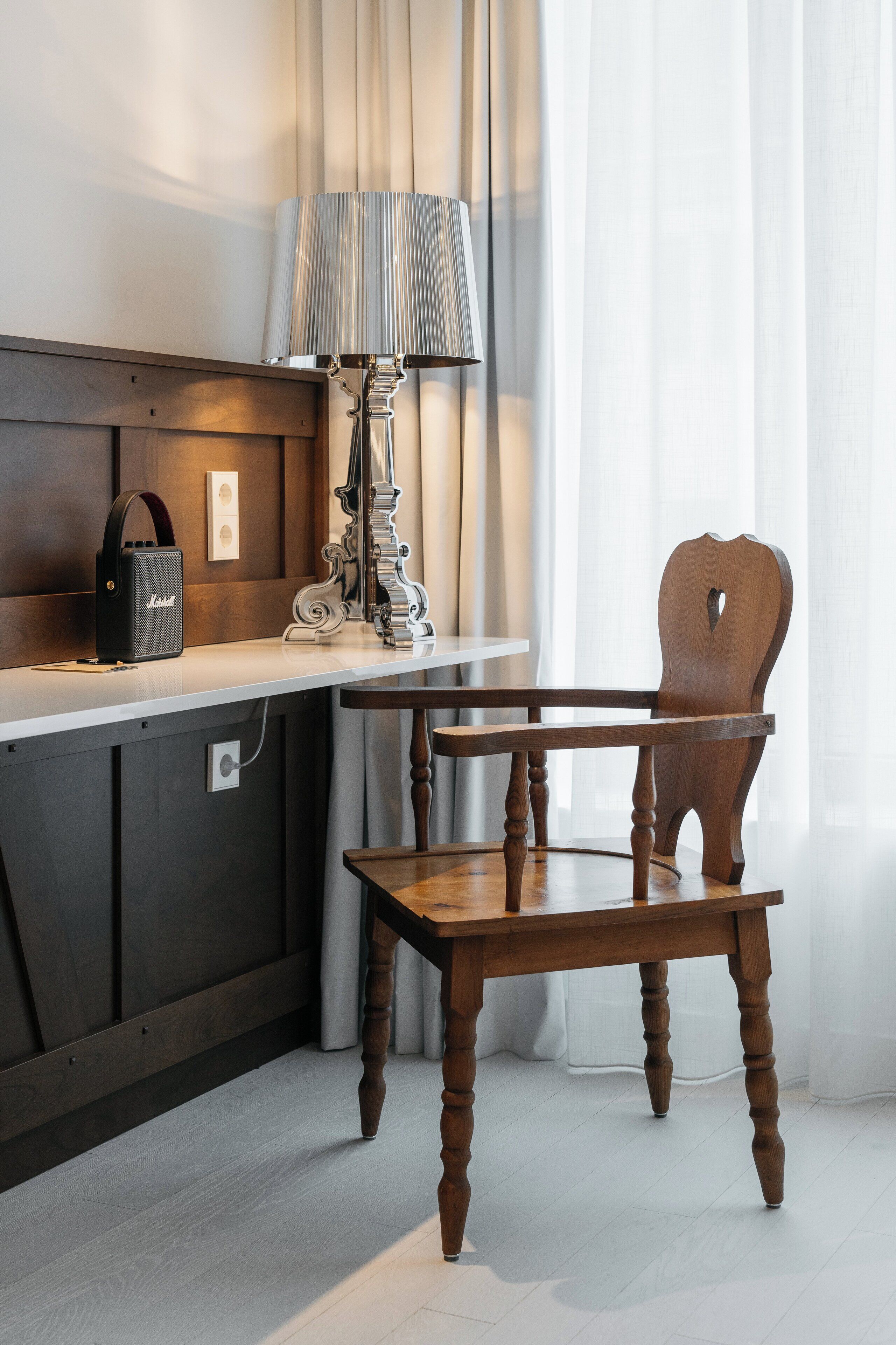 premium bedding, in-room safe, desk, laptop workspace