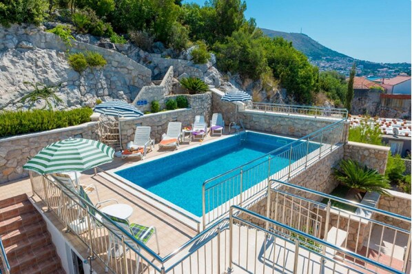 Pool - Villa Borna Apartments - Deluxe Studio Apartment (2 Adults) - br. 5 (Dubrovnik)
