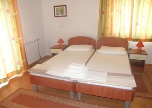2 bedrooms, iron/ironing board, WiFi, bed sheets - Villa Borna Apartments - Deluxe Two Bedroom Apartment with Terrace and Sea View - br. 7 (Dubrovnik)