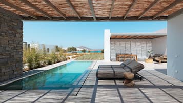 Cove Signature Suite with Private Pool | In-room safe, individually decorated, individually furnished