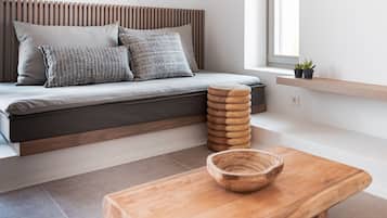 Junior Suite with Garden View | In-room safe, individually decorated, individually furnished