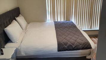 Apartment, Multiple Beds | 5 bedrooms, iron/ironing board, free WiFi, bed sheets