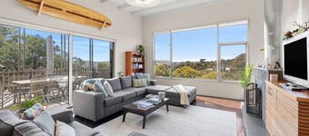 Tree Top House resort style luxury in Fairhaven