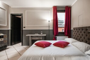 1 dormitori, planxa i posts de planxar, wifi gratuïta i roba de llit 