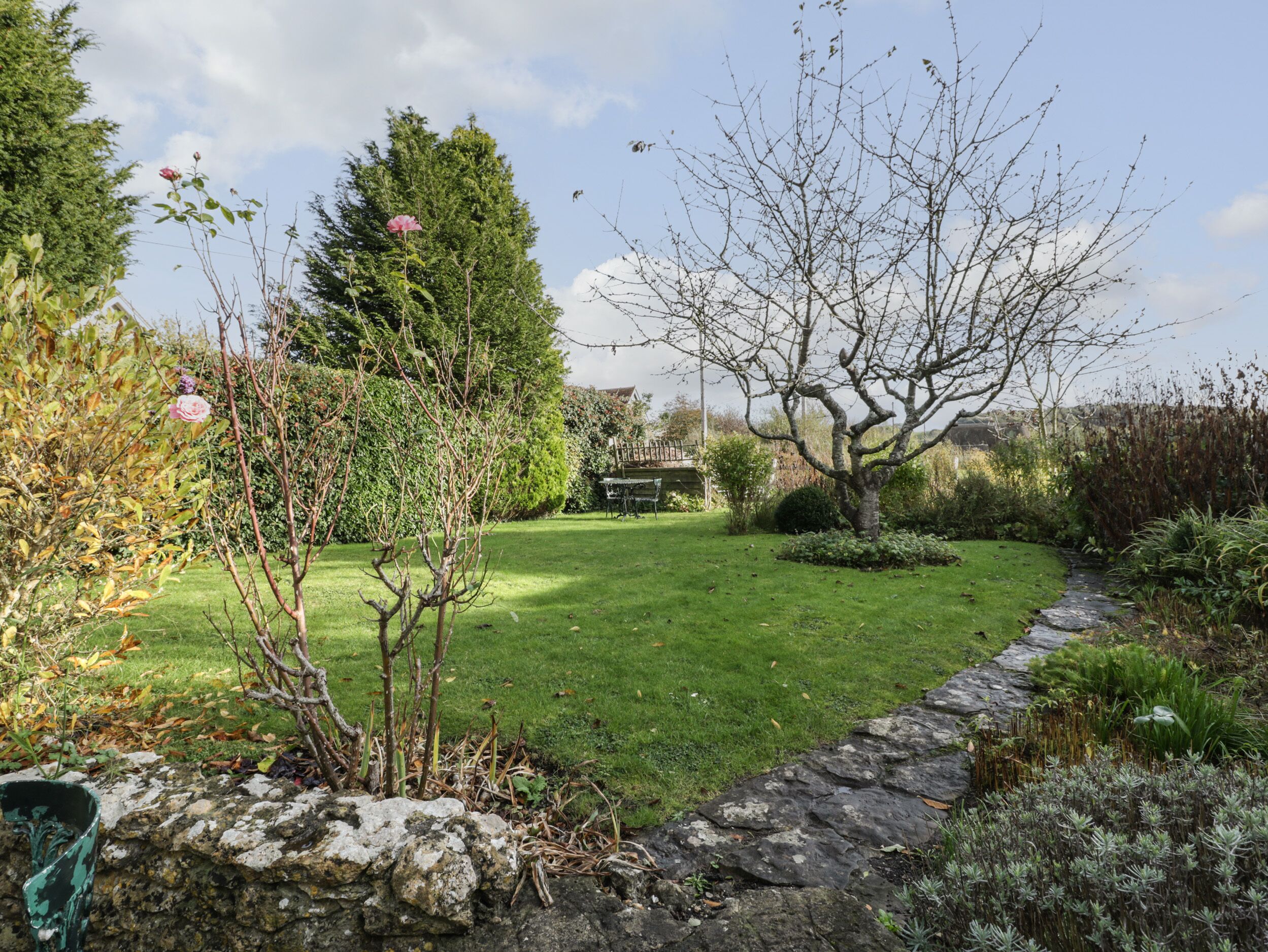 Cottage | Property grounds