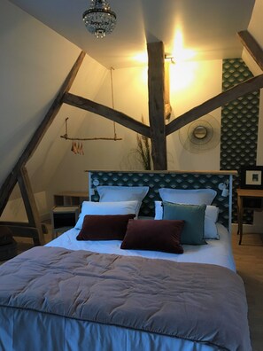 2 Schlafzimmer, Schreibtisch, Bügeleisen/Bügelbrett, kostenloses WLAN