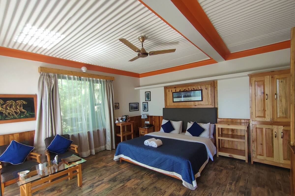 Family Room | WiFi (free), bed sheets