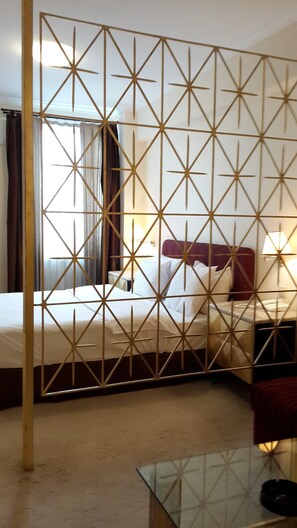 Quarto casal ou duplo luxo | Roupas de cama premium, cofres nos quartos, Wi-Fi de cortesia