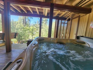 مغطس سبا خارجي