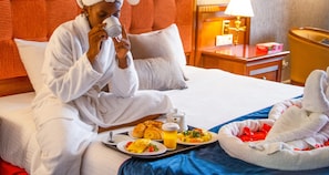 Executive Suite | 1 bedroom, Egyptian cotton sheets, premium bedding, down comforters