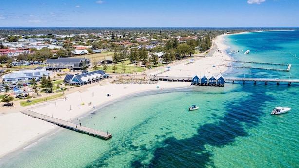 Beach - Peppermint Cottage-beautiful, newly renovated holiday home property that will take your breath away (West Busselton)